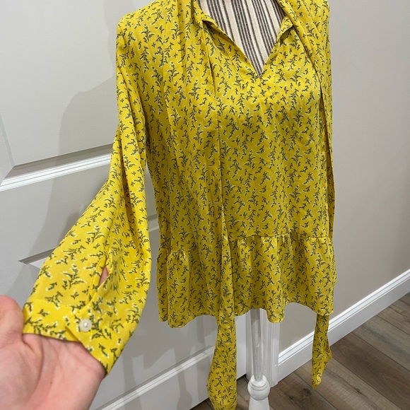 Loft Top Yellow Floral Women's Top Loft Size Medium Ruffle Top - Picture 6 of 9